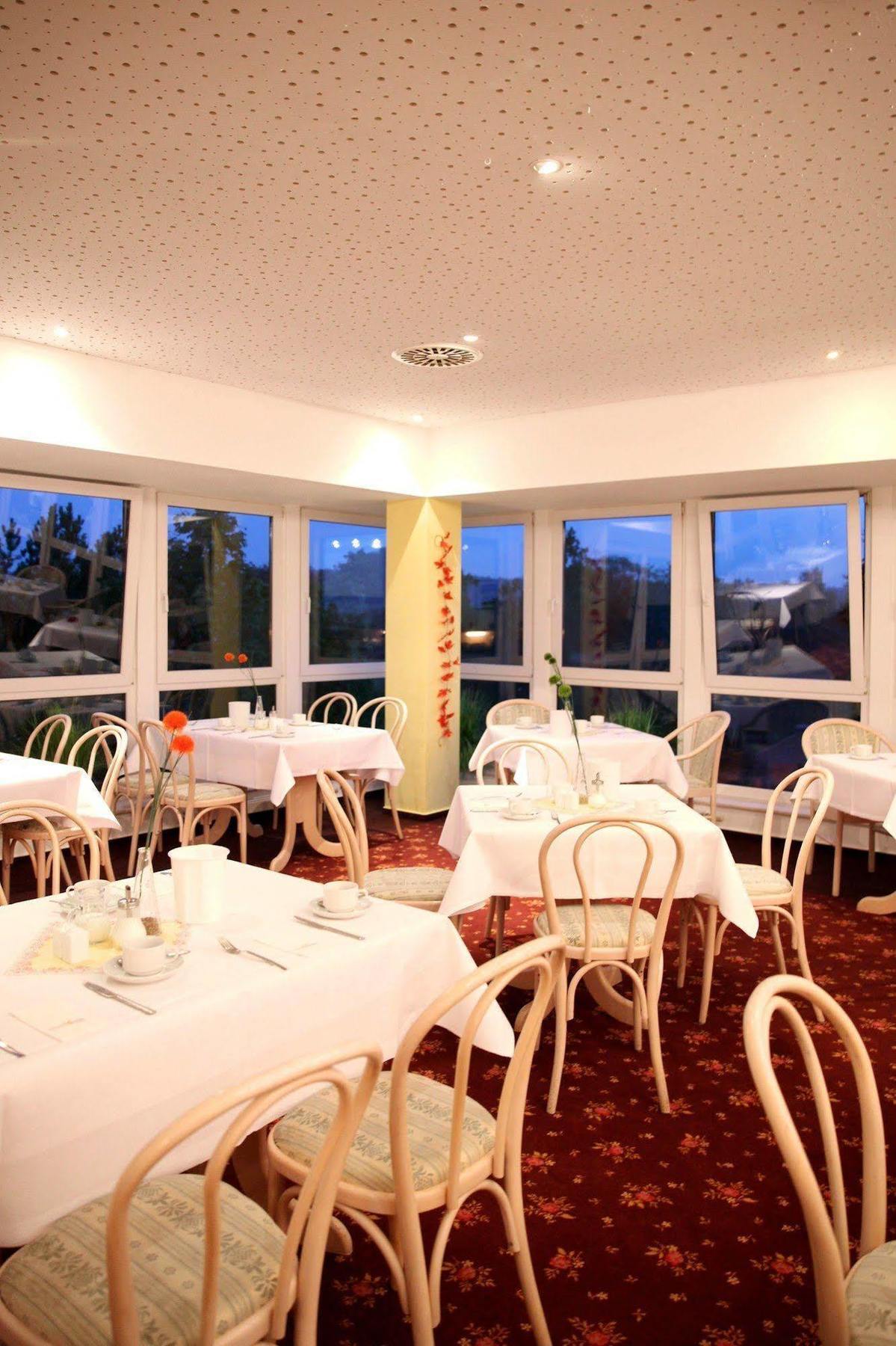 Sonnenhotel Feldberg Am See Mit Schwimmbad, Sauna Und Dampfbad Feldberger Seenlandschaft Dış mekan fotoğraf