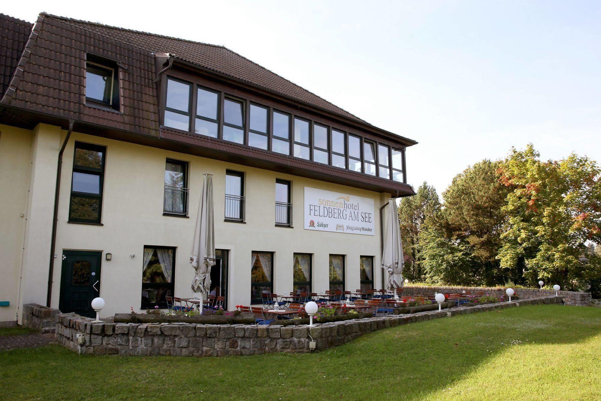 Sonnenhotel Feldberg Am See Mit Schwimmbad, Sauna Und Dampfbad Feldberger Seenlandschaft Dış mekan fotoğraf