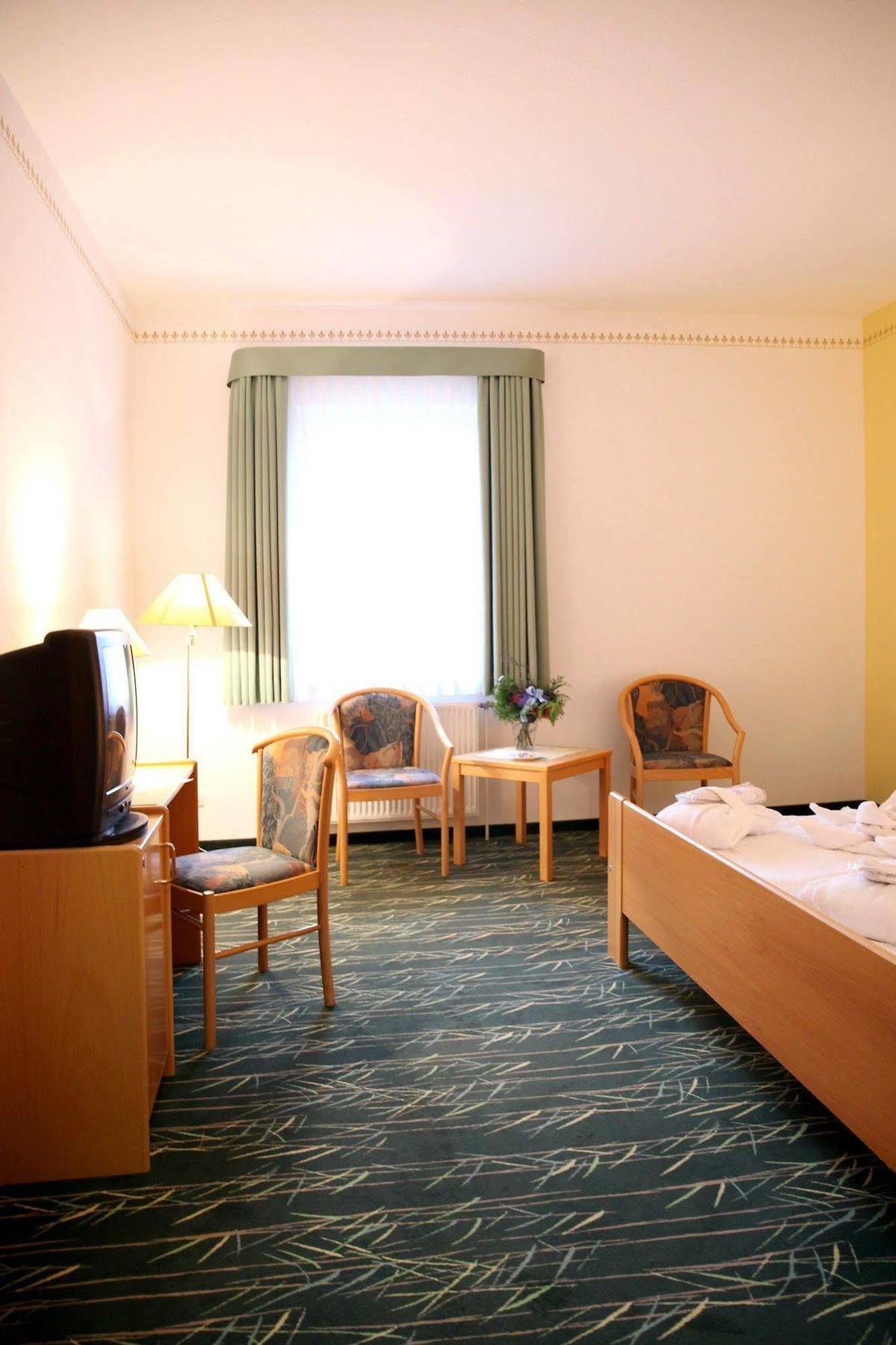 Sonnenhotel Feldberg Am See Mit Schwimmbad, Sauna Und Dampfbad Feldberger Seenlandschaft Dış mekan fotoğraf